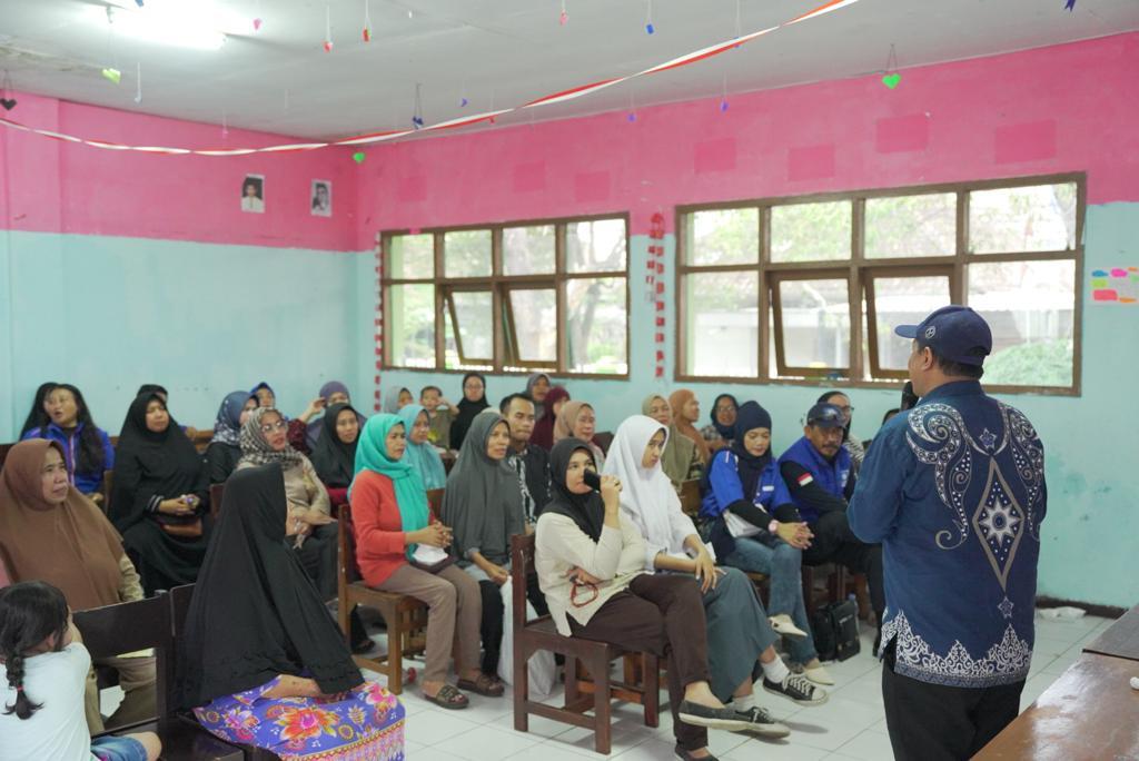 Curhat Emak-emak Kebon Pisang ke Rasyid Rajasa: Harga-harga Serba Naik