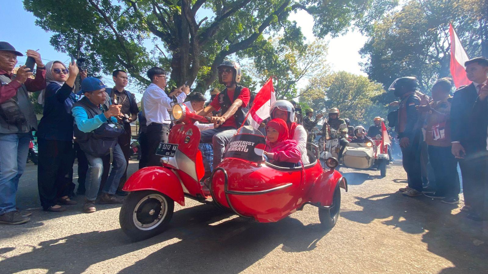 Ratusan-sepeda-motor-vespa-klasik.jpg