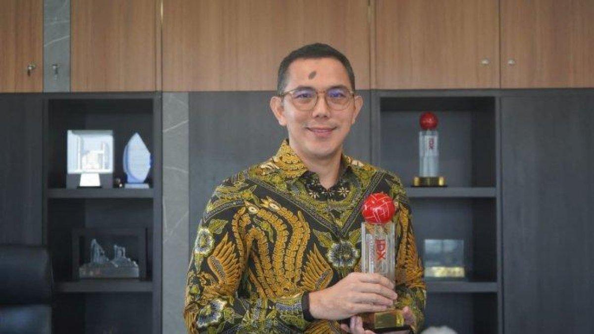Rekam-jejak-karier-Yoki-Firnandi-disorot-kini-jadi-tersangka-kasus-dugaan-korupsi-Pertamina.jpg