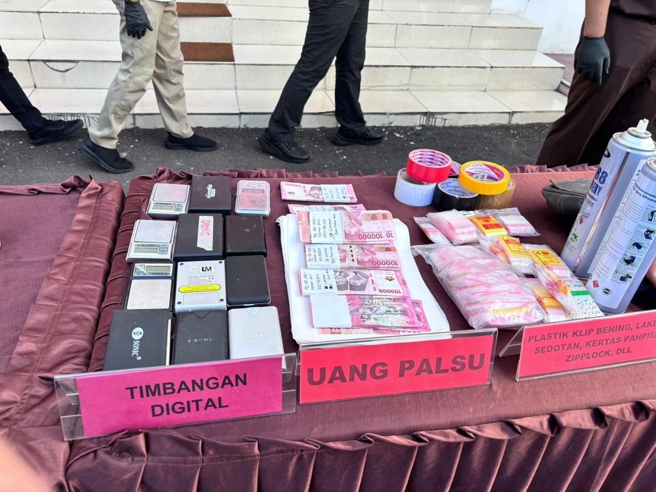 Kasus Narkotika Dominan di Cimahi, Kejari Musnahkan Ratusan Paket Sabu dan Ribuan Obat Keras - Tribunjabar.id