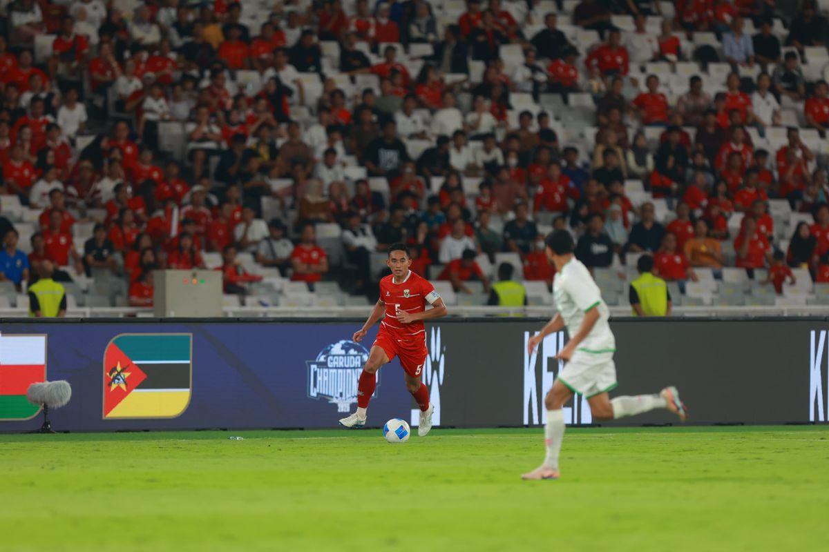 Rizky-Ridho-beraksi-dalam-laga-Timnas-Indonesia-vs-Oman.jpg