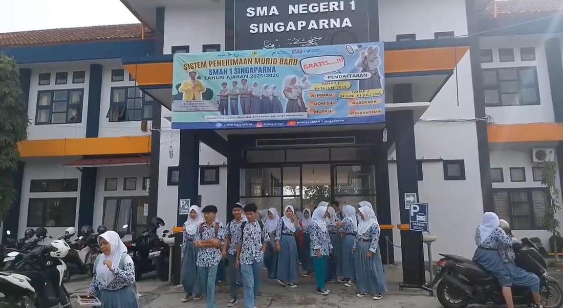 SMAN-1-SINGAPARNA-TASIKMALAYA.jpg