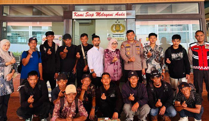 Belasan Pekerja Garut dan Tasik yang Telantar di Kalbar Akhirnya Pulang, Ada 2 Sosok yang Membantu