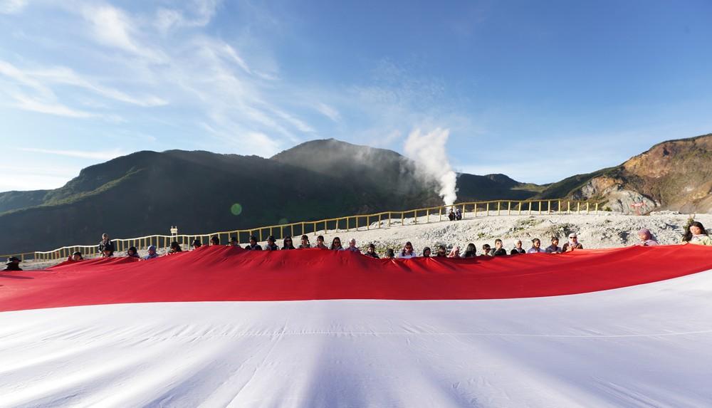 Sebanyak-75-perempuan-dari-berbagai-penjuru-In.jpg