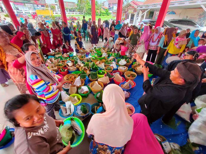Sedekah-bumi-di-Desa-Rambatan-Kulon-Indramayu-Selasa-5122023.jpg