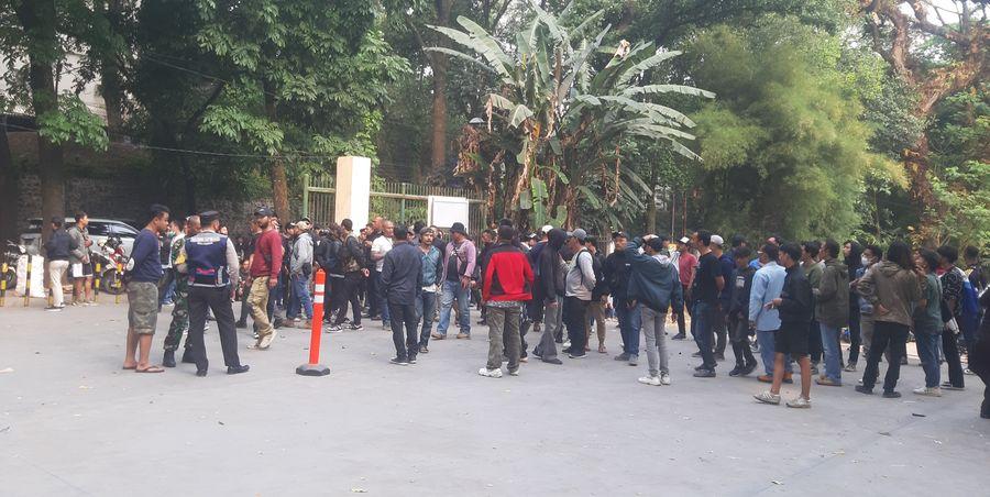 Massa yang Berkumpul di Kebun Binatang Bandung Disebut Masyarakat yang Peduli pada Kebun Binatang