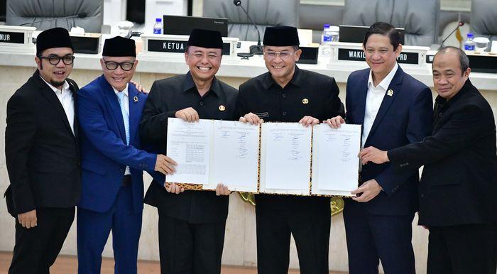 Iswara Ungkap Update Perseteruan Wagub Jabar dengan Sekda, Bertemu di Ruangan Pimpinan Sebelum Rapat