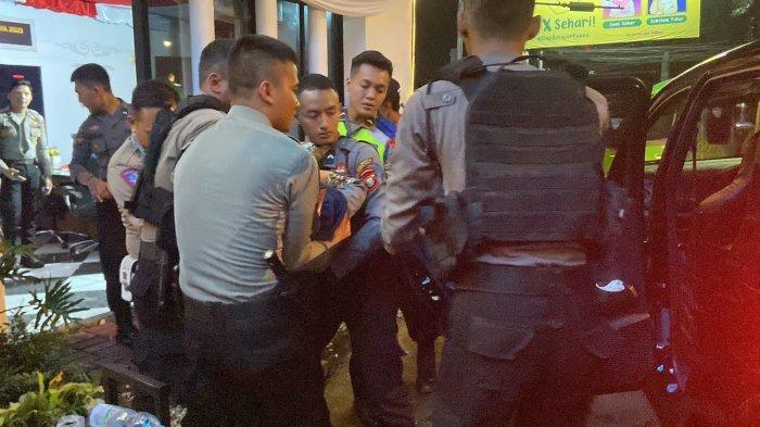 Seorang-ibu-ibu-yang-baru-saja-pulang-mudik-dari-Kota-Bandung-tiba-tiba-pingsan.jpg