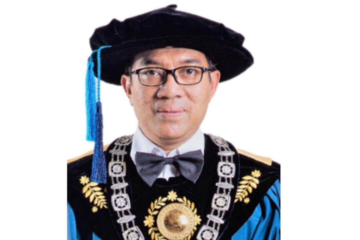 Sosok-Brian-Yuliarto-Guru-Besar-ITB-2.jpg