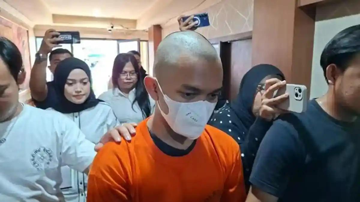 Sosok-RA-suami-aniaya-istri-di-Depok-gara-gara-berebut-HP.jpg