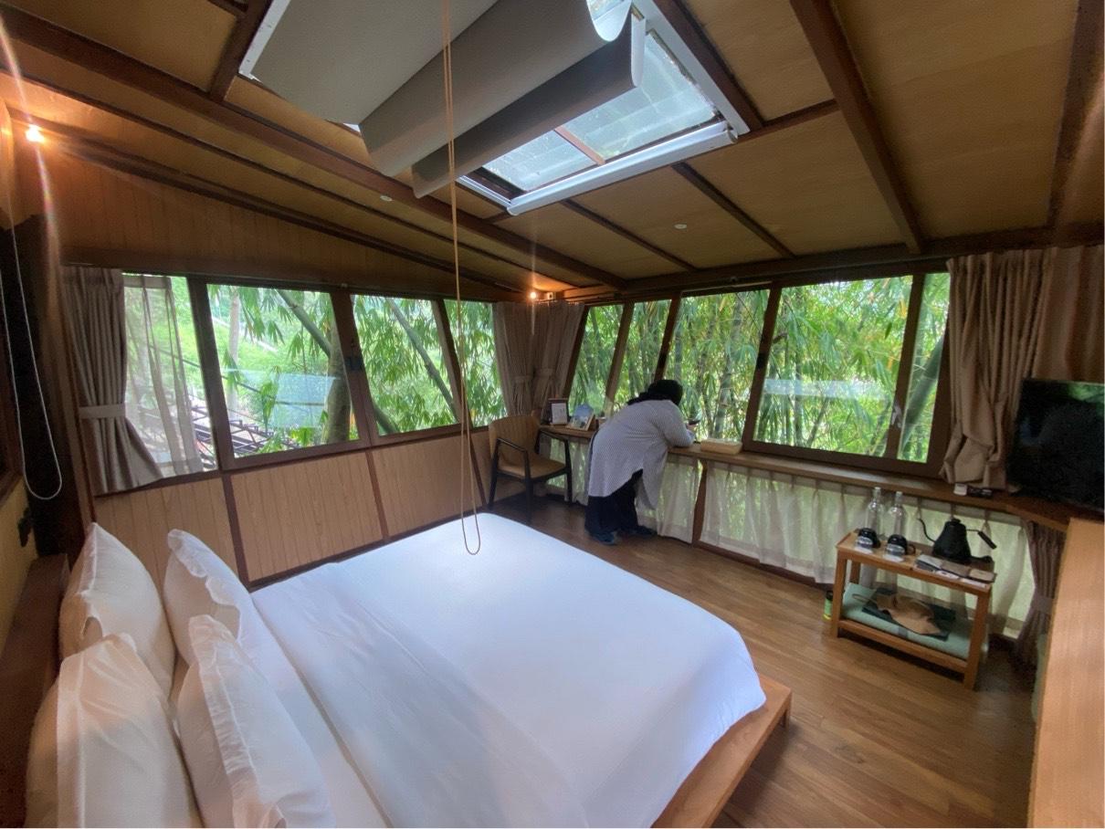 Menyusuri Hutan Fantasi di Chanaya Resort untuk Liburan Akhir Tahun di Bandung