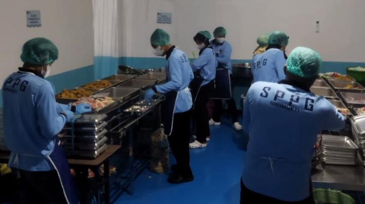 Suasana-Satuan-Pelayanan-Pemenuhan-Gizi-SPPG-di-mbg.jpg