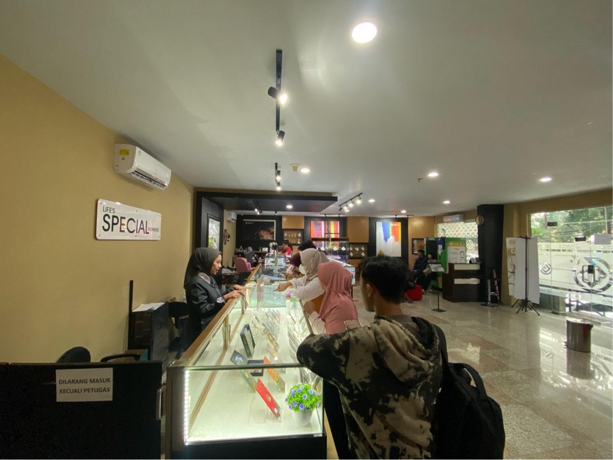 Suasana-Toko-Emas-Galeri-24-Jalan-Ria.jpg