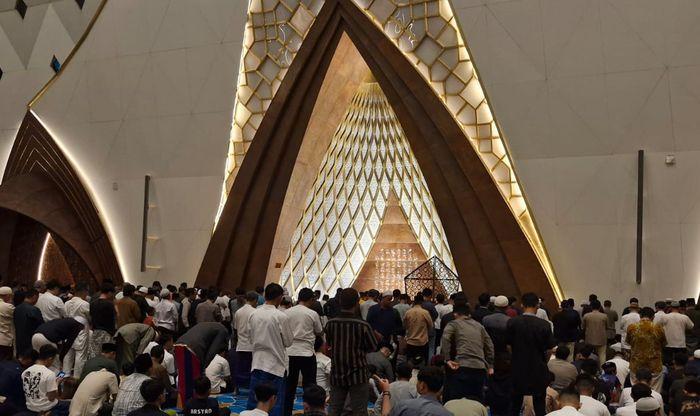 Link dan Cara Daftar Itikaf 10 Hari Terakhir Ramadhan 2025 di Masjid Raya Al Jabbar Bandung