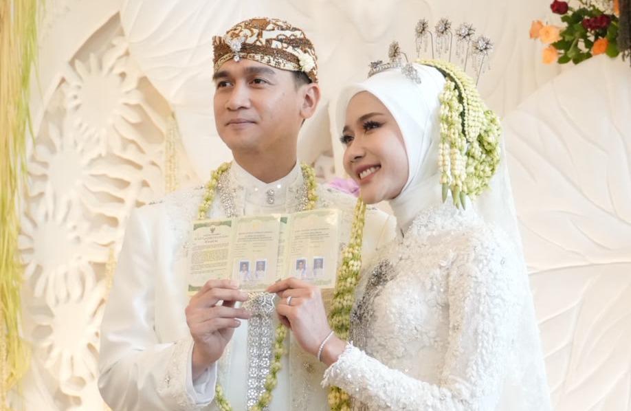 Sumedang-Muhammad-Fajar-Aldila-dan-gadis-pujaannya-Astria-Dita-Oktavia-ak.jpg