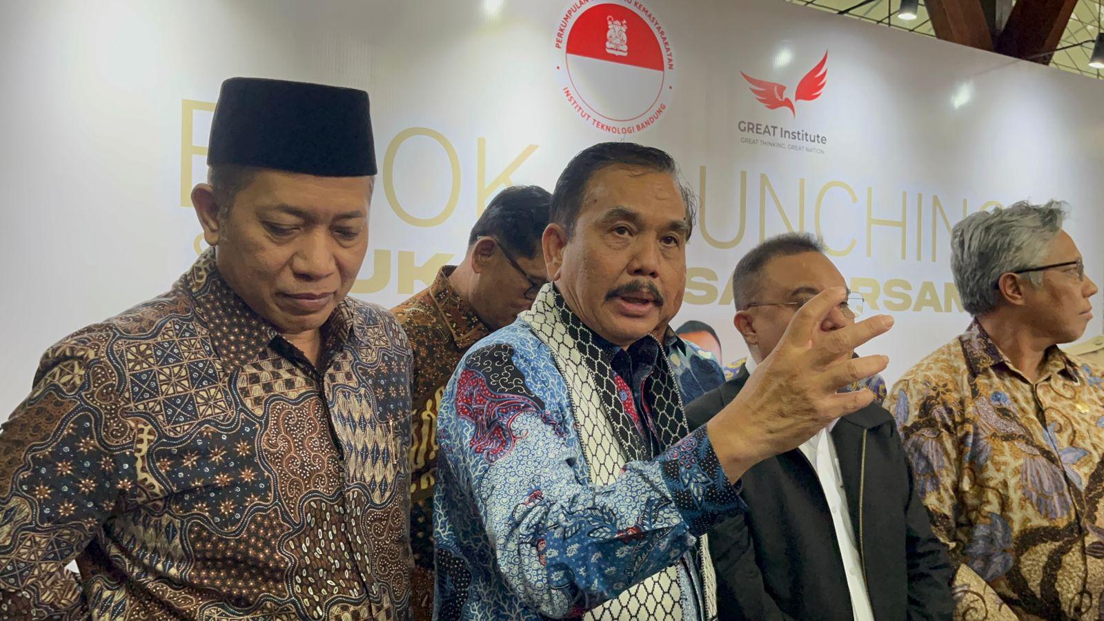 Syahganda-Nainggolan-tengah-saat-diwawancarai.jpg
