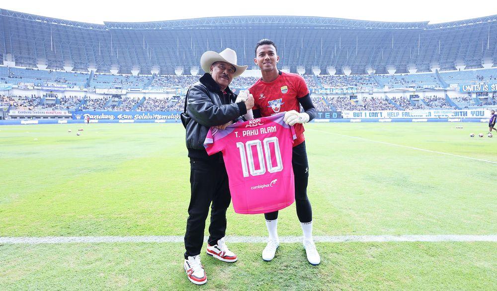 Teja-Paku-Alam-masuk-ke-dalam-daftar-pemain-PERSIB-yang-mencatatkan-10.jpg