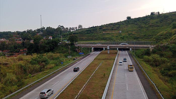 jabar/Terowongan-Tol-Cisumdawu-Sumedang-Jawa-Barat.jpg