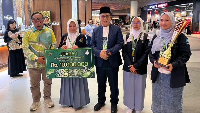 Tim-Robotik-MAN-4-Tasikmalaya-Guncang-Nasional-Raih-Juara-1-pada-Grand-Final-MRC-2025.jpg
