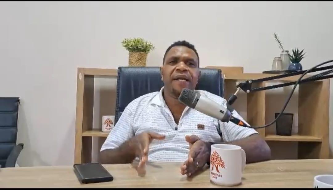Tokoh-muda-Papua-Pegunungan-Charles-Kossa.jpg