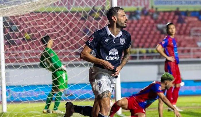 Ada 2 "Welcome" yang Dinanti Bobotoh di Persib Bandung, Termasuk Comeback-nya Gelandang Spanyol