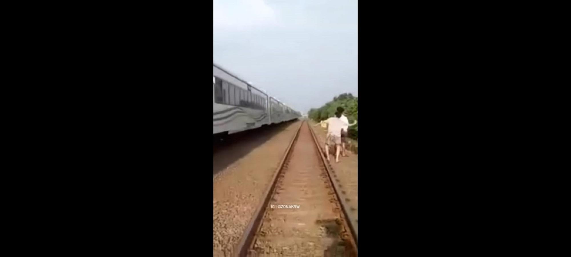 Videonya Lempar Kereta Api yang Melaju Viral, Bocah SMP di Karawang Ini Berurusan dengan Polisi