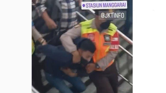 Video-viral-terduga-pelaku-pencuri-laptop-di-Stasiun-Manggarai.jpg
