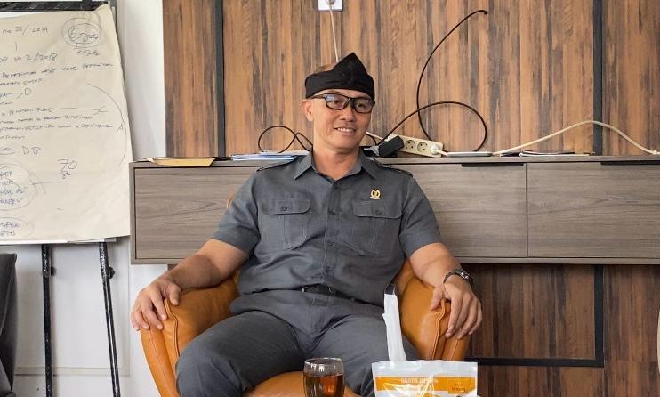 Wakil-Ketua-DPRD-Kota-Bandung-Edwin-Senjaya-menyoroti-banjir-Rancabolang.jpg