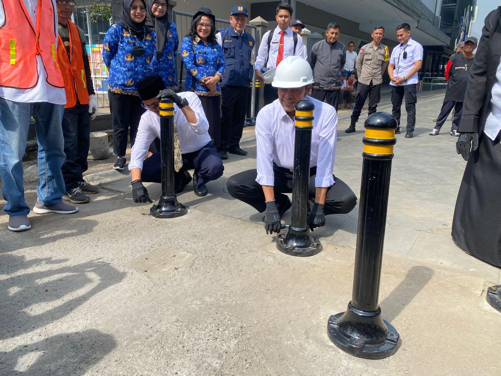 Wali-Kota-Cimahi-Ngatiyana-dan-wakilnya-Adithia-Yudisthira-222222.jpg