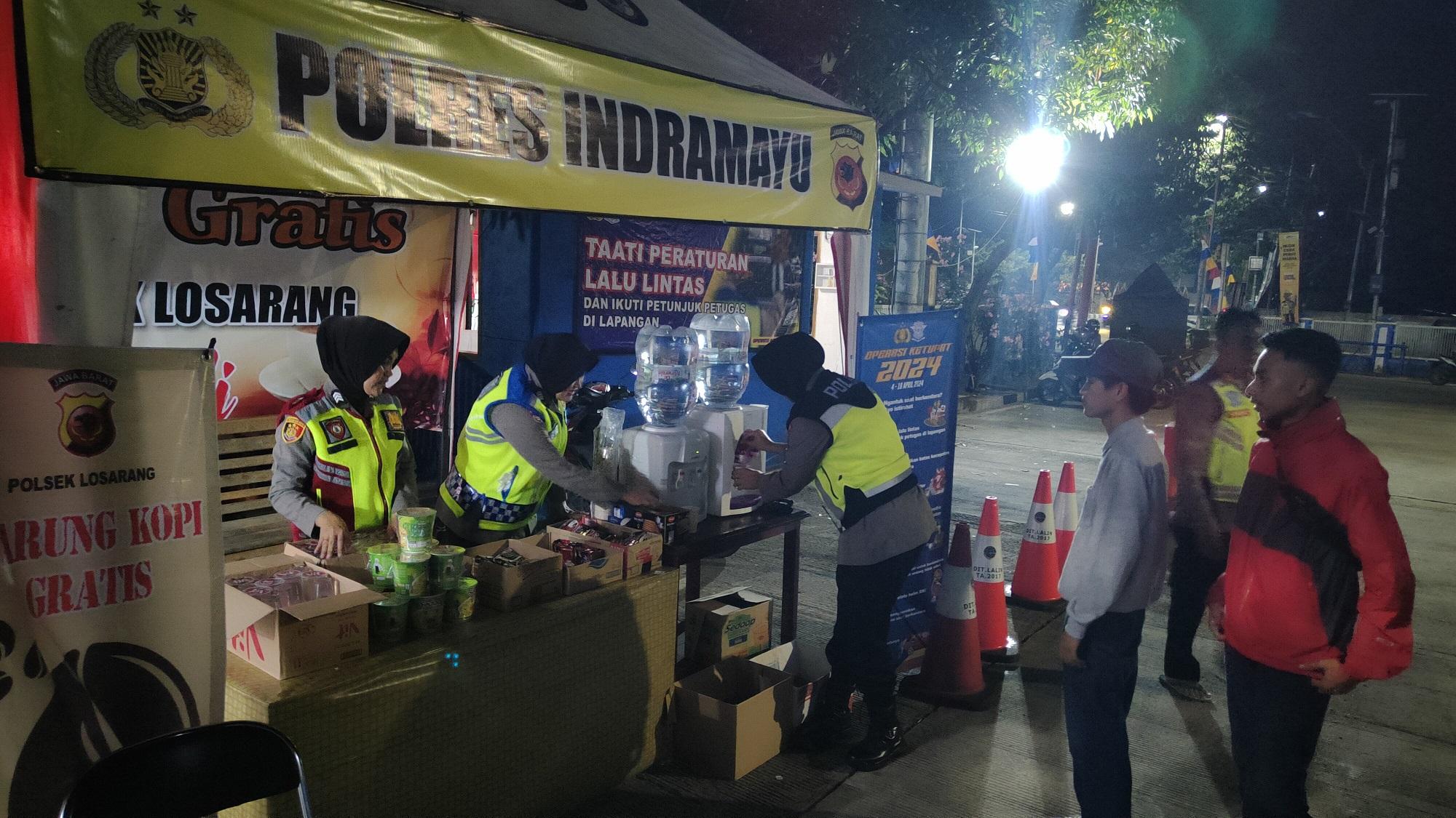Warung-kopi-gratis-yang-dibuka-Polres-Indramayu.jpg