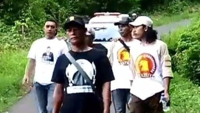 Zaenal Tunaikan Nazar Jalan Kaki Puluhan Kilo Setelah Eman Unggul Quick Count Pilkada Majalengka