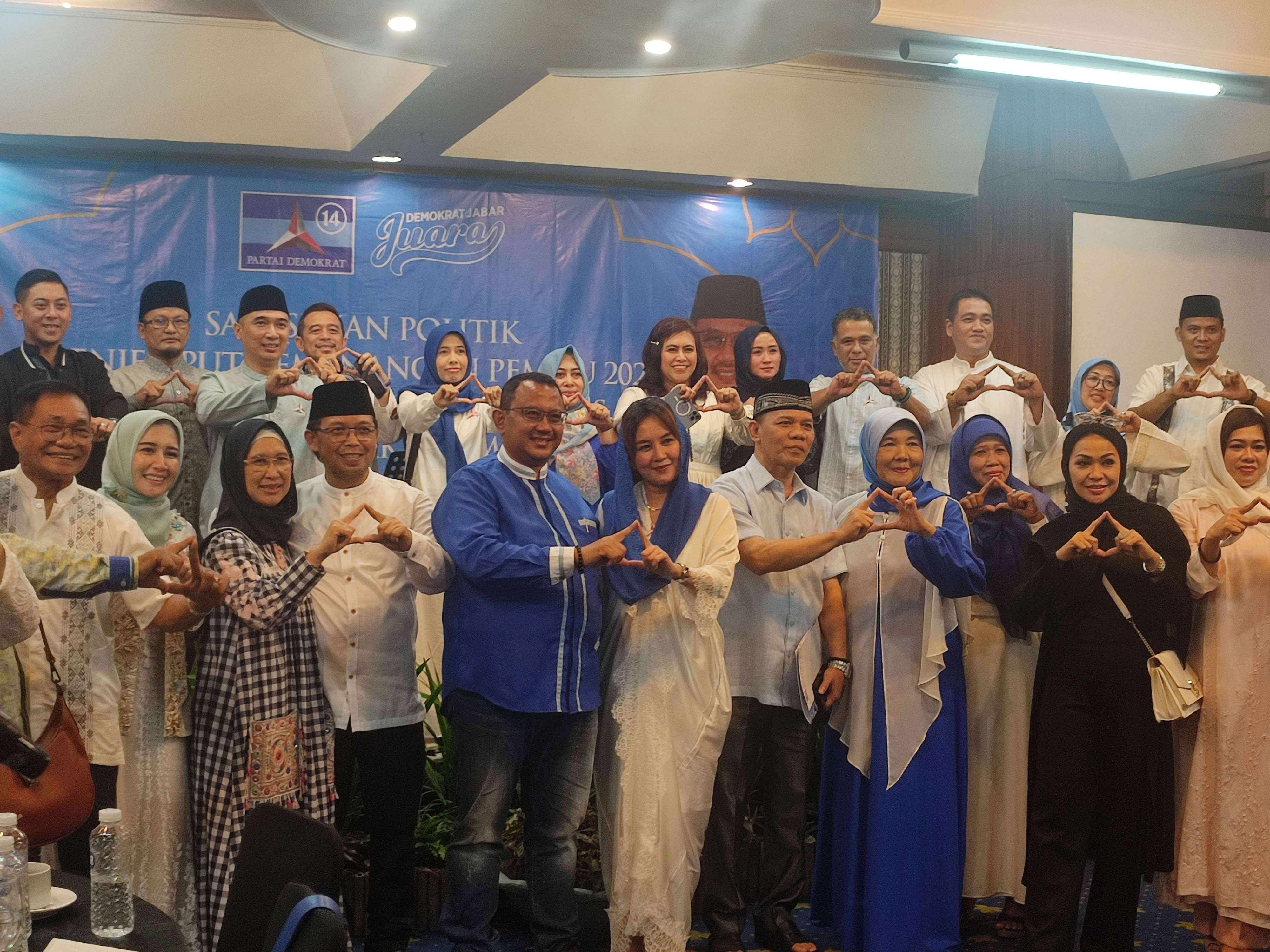 acara-buka-bersama-partai-demokrat-dengan-anak-yatim.jpg