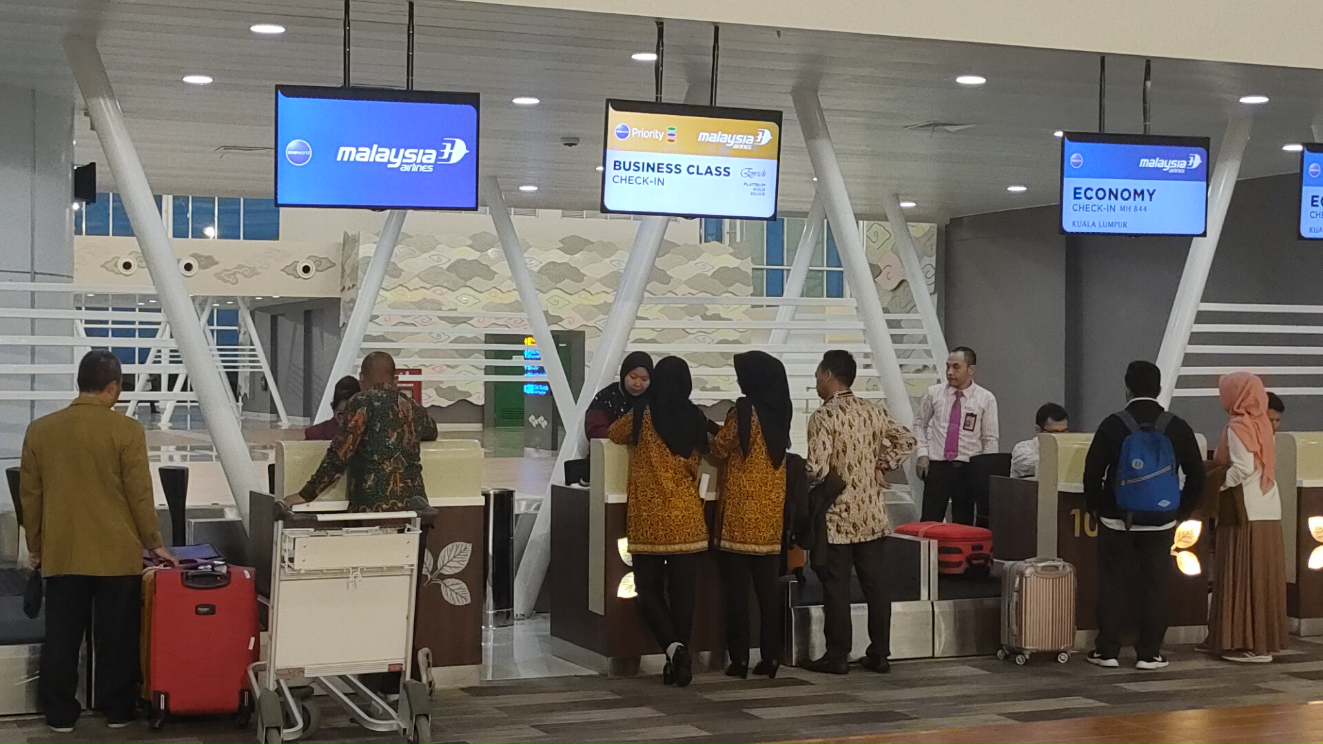 ada-penerbangan-internasional-ke-malaysia-di-bandara-kertajati.jpg