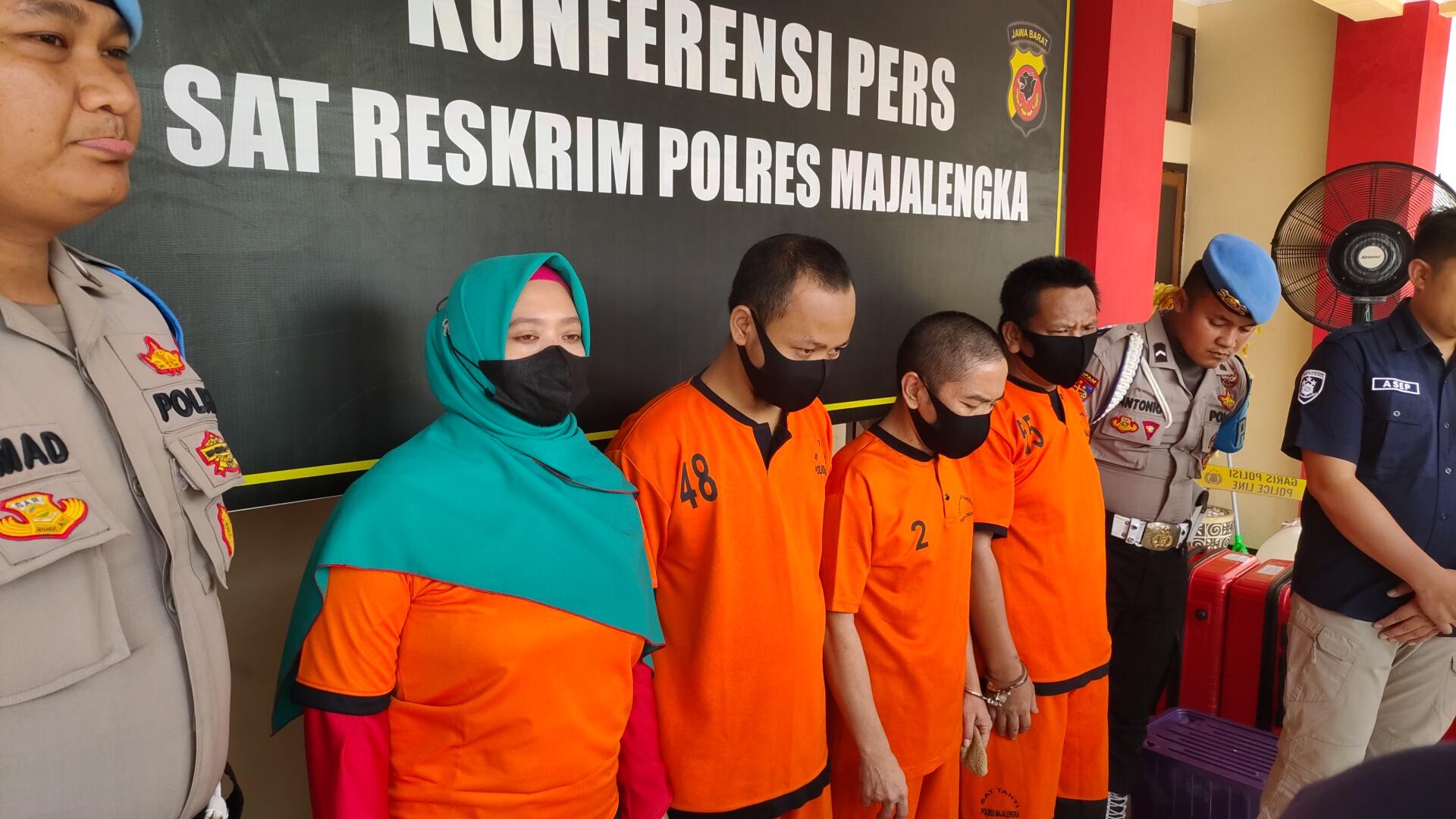 agen-bodong-travel-umrah-puluhan-jemaah-hingga-terlantar-di-hotel.jpg