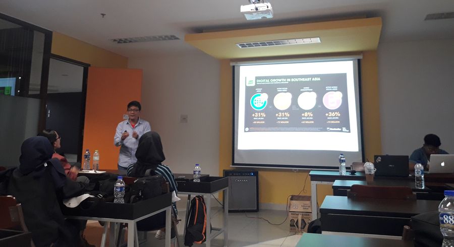 Pesan dari Workshop ''Peace Journalism'': Menulis Benar dan Tidak Meminggirkan