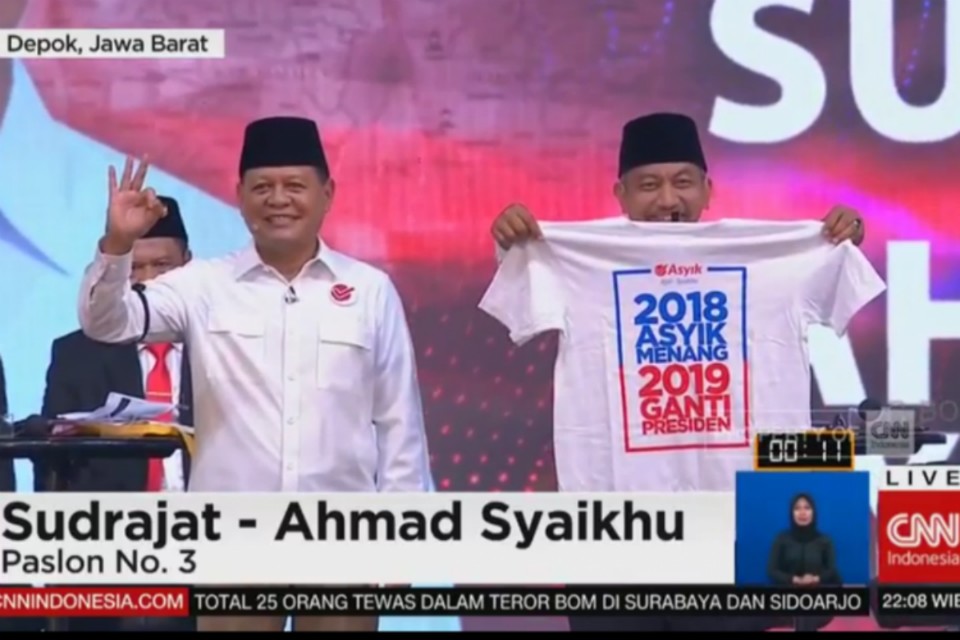 ahmad-syaikhu-debat-calon-gubernur_20180514_230908.jpg