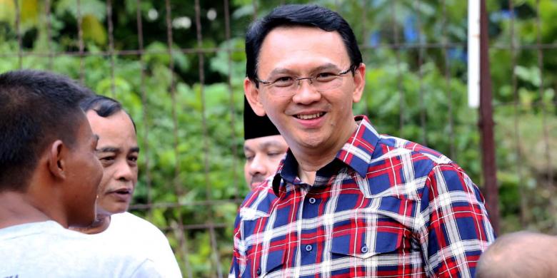 ahok-senyum-cagub-dki-2016_20161116_170343.jpg