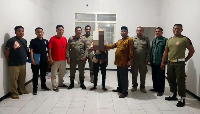ai-pengemis-di-probolinggo-jawa-timur-saat-diamankan.jpg