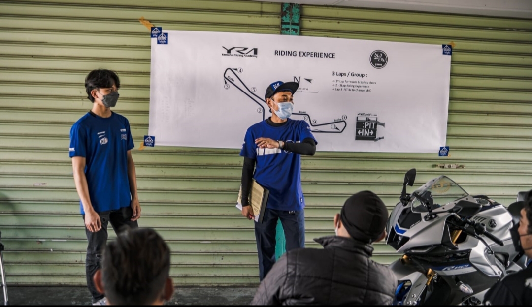 aktivitas-yamaha-blu-cru-indonesia.jpg