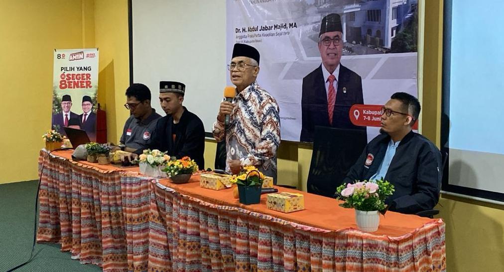 anggota-DPRD-Jabar-Komisi-III-Fraksi-PKS-Abdul-Jabar-Majid-saat-sosialisasi-Perda-1-Tahun-2021.jpg