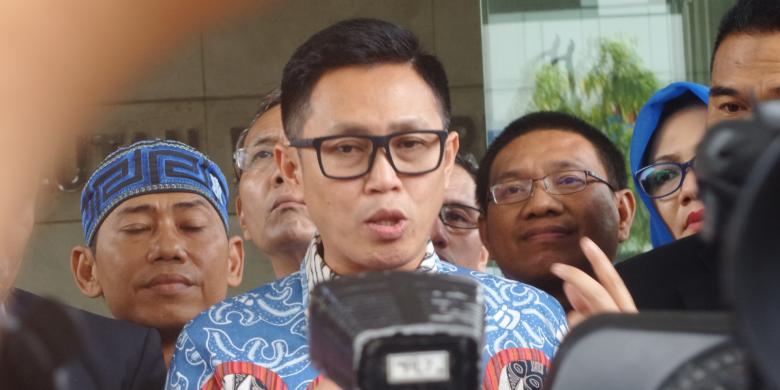 anggota-dpr-ri-fraksi-pan-eko-hendro-purnomo-alias-eko-patrio_20161216_231924.jpg