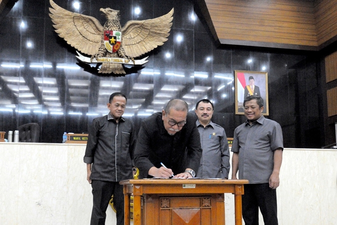 apbd-provinsi-jawa-barat_20171025_133032.jpg