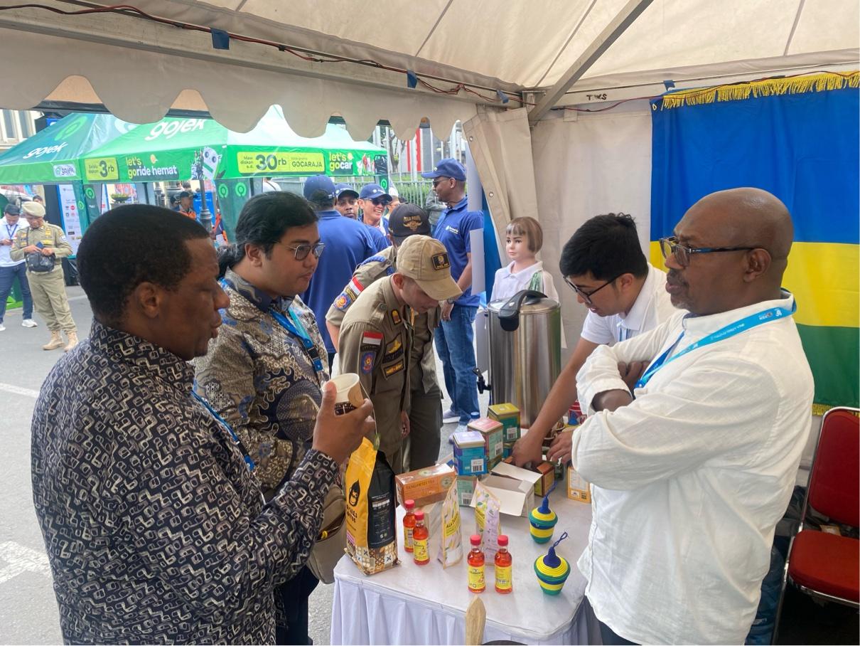 Jadi Primadona di Asia Africa Festival Bandung, Kopi Rwanda Tawarkan Sensasi Rasa Full Washed - Tribunjabar.id