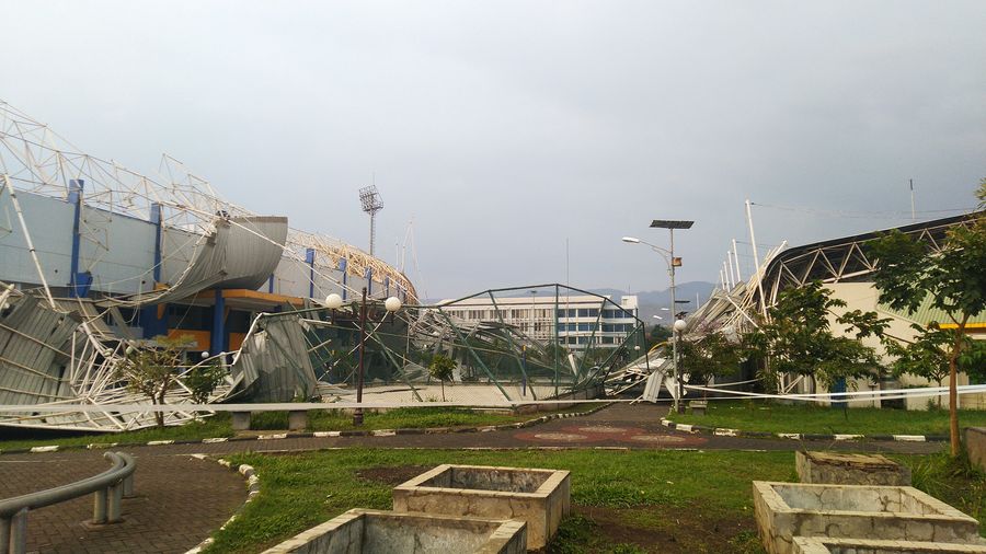 Atap GOR Arcamanik Roboh, Aktivitas Sekretariat Gita Pakuan dan Mess PPLP Dipindah