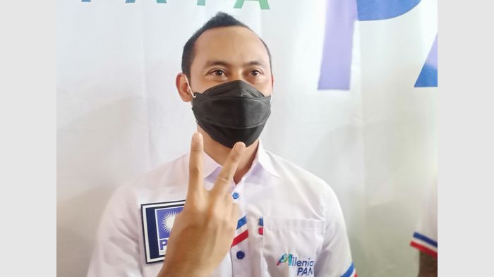 atep-dinobatkan-menjadi-kapten-kaukus-milenial-pan.jpg