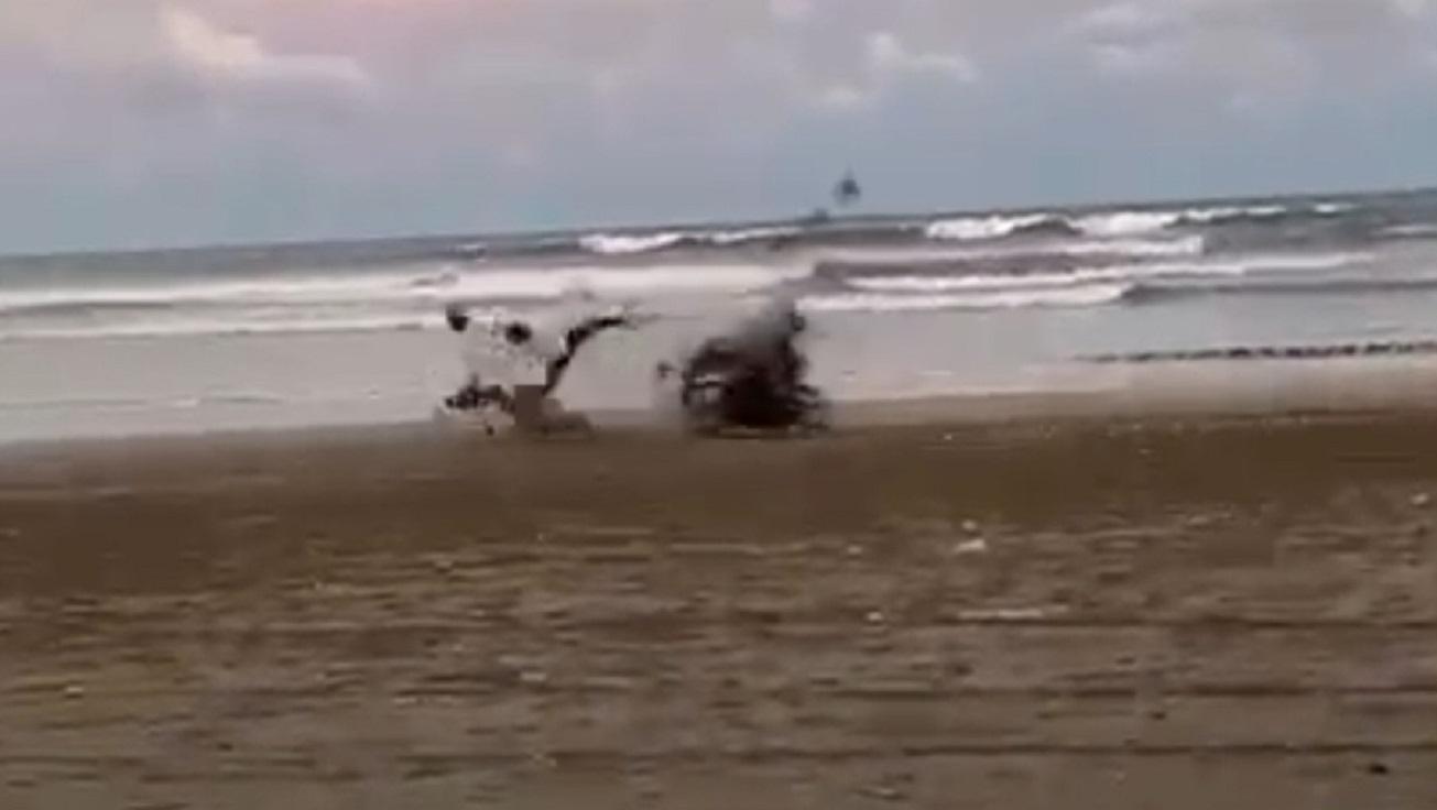 balap-liar-di-Pantai-Ujunggenteng-Sukabumi.jpg