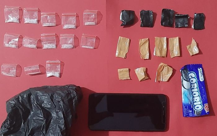 barang-bukti-narkoba-jenis-sabu-sabu-yang-didapat-dari-seorang-tersangka-dar.jpg