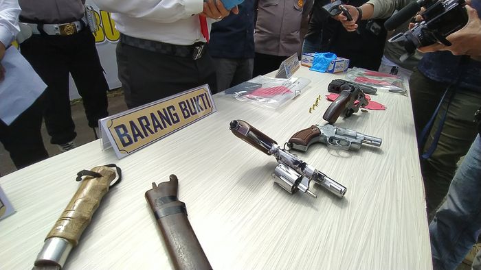Modusnya Beli Sepeda Motor COD Lewat Facebook, Pelaku Todong Korban dengan Airsoft Gun