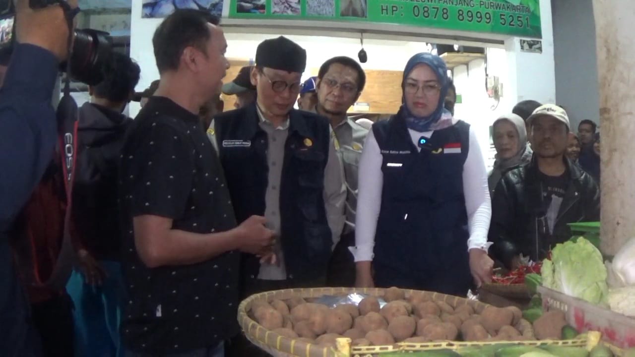 bupati-purwakarta-anne-ratna-mustika-bersama-kementerian-pertanian-lakukan-peninjauan.jpg