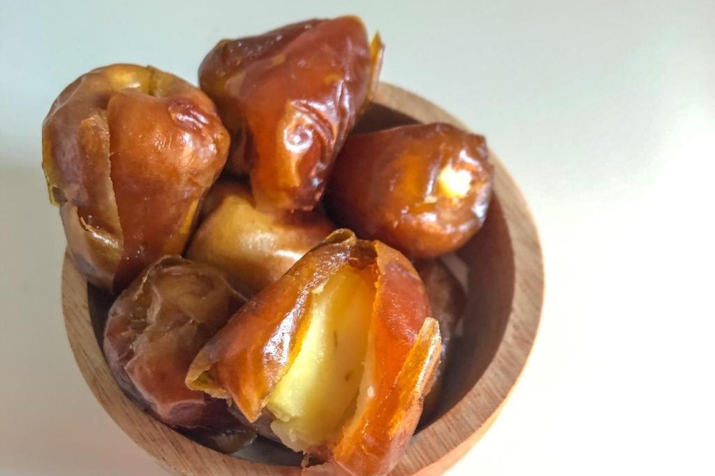 Cocok Dikonsumsi Saat Kasus Omicron Naik, Berikut Sederet Manfaat Air Rendaman Qurma